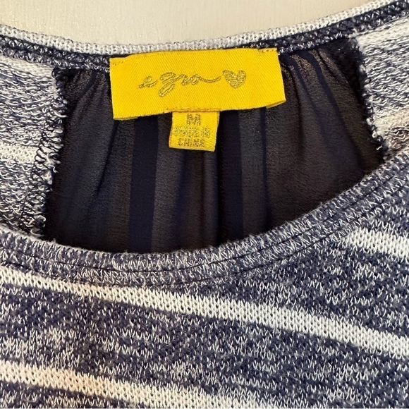 Ezra Mixed Media Long Sleeve Striped Top with Ruffled Hem Size M - Picture 4 of 9